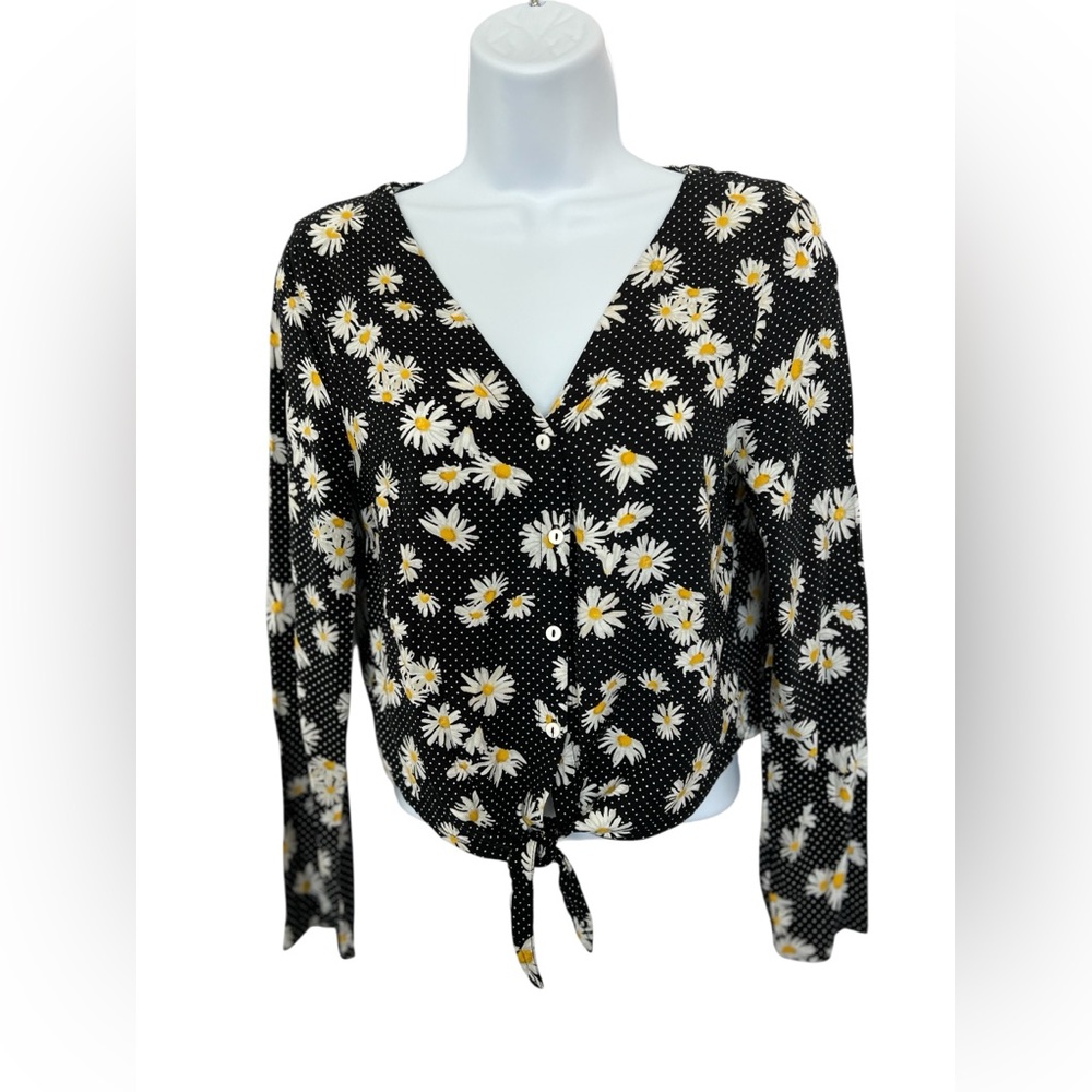 🖤 EUC H&M Divided Daisy Print Tie Front Shirt | Black White | Women’s 6